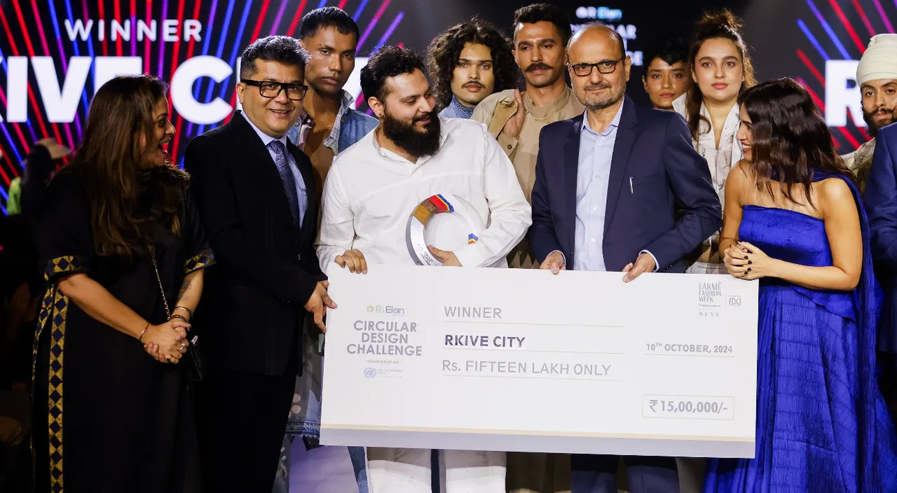 CDC Winner - Rkive City by Ritwik Khanna with the Jury 