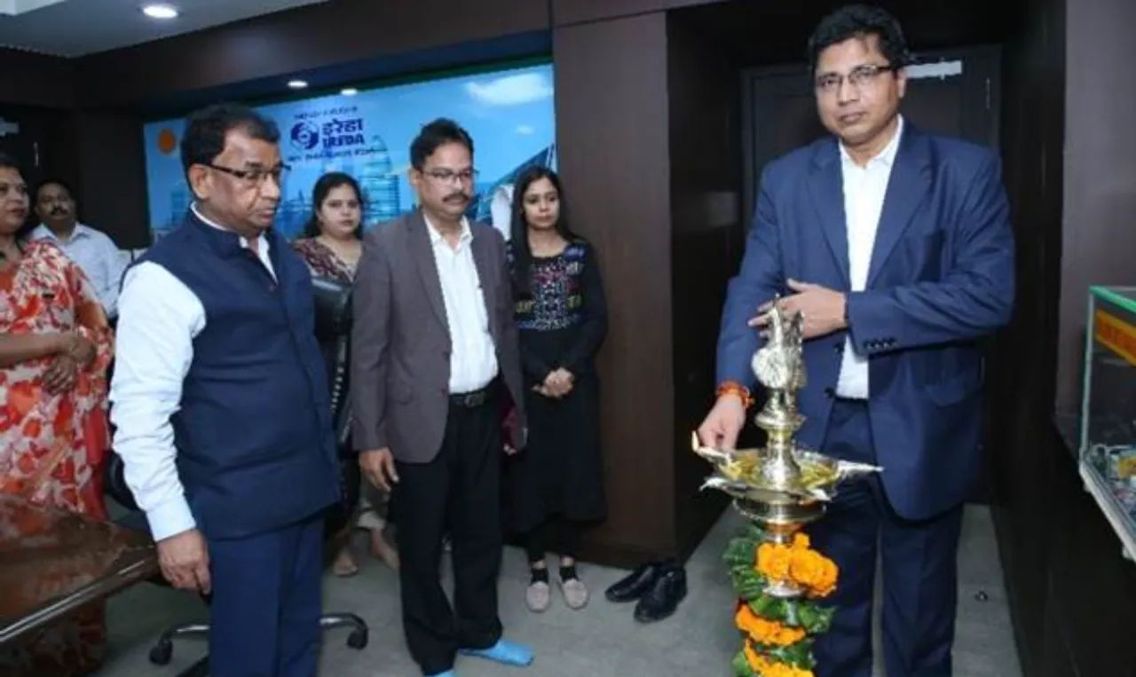 IREDA Shri Pradip Kumar Das Director (Finance) 