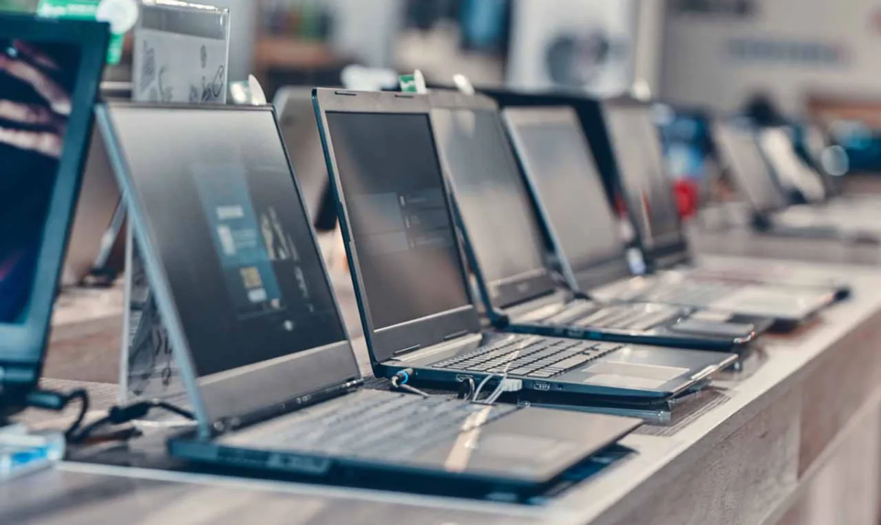Global PC Shipments