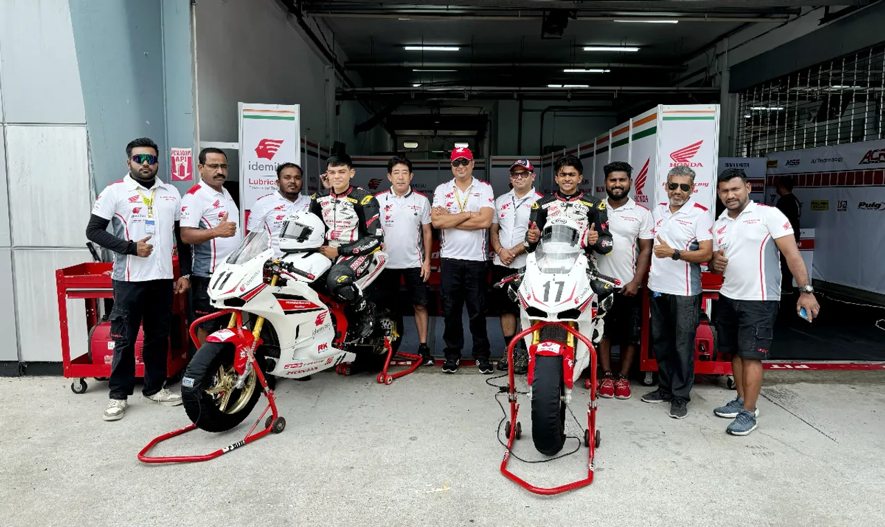 IDEMITSU Honda Racing India Team at Asia Road Racing Championship Round 5 Malaysia.jpg
