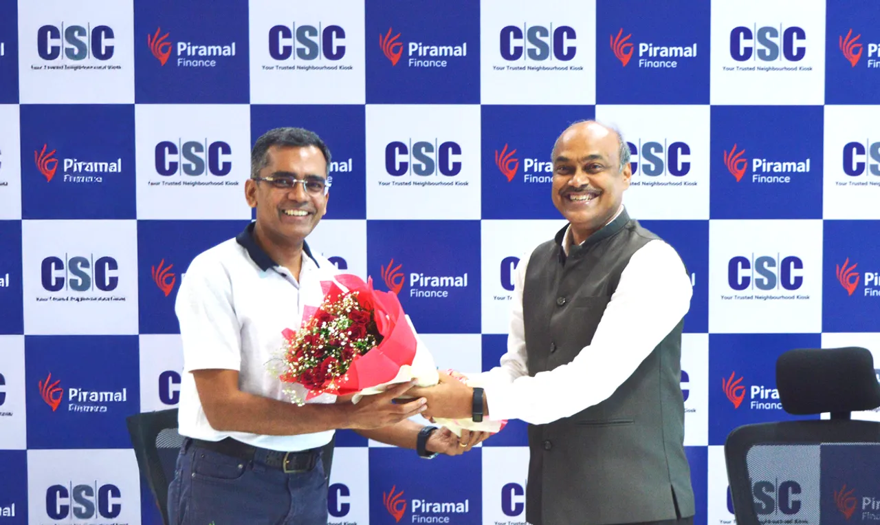 Mr. Jairam Sridharan, MD, Piramal Finance (left) and Mr. Sanjay Rakesh, MD & CEO, CSC SPV,