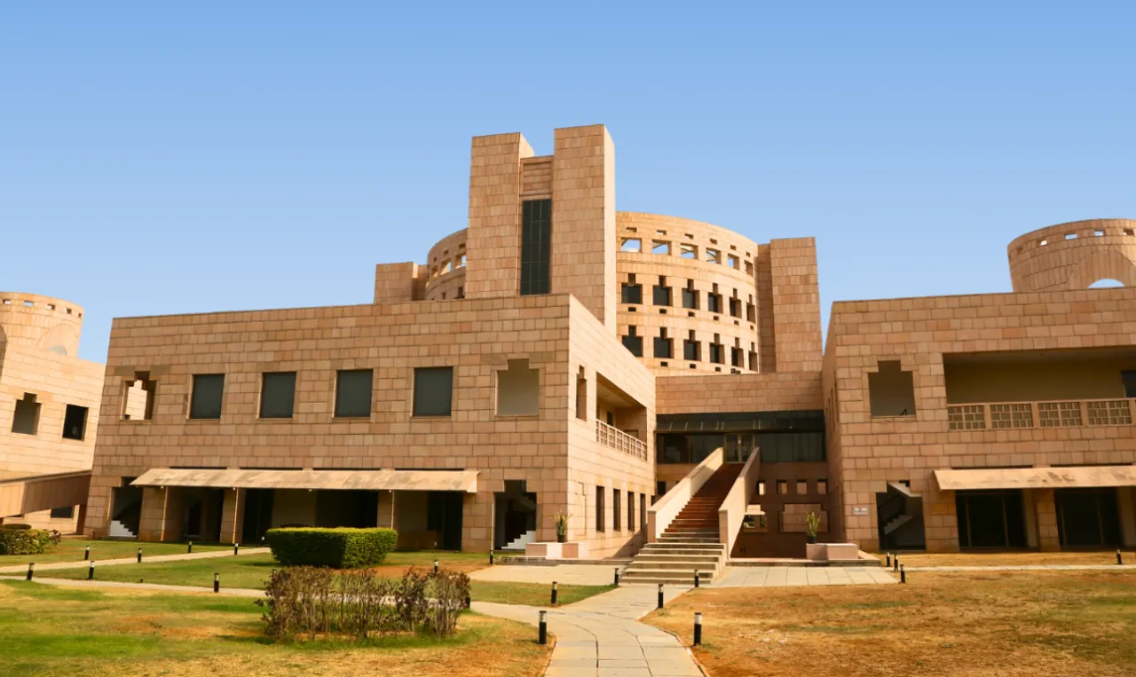 ISB Executive Education.png