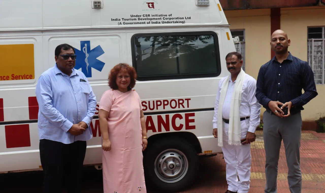 ITDC Amulance handing over
