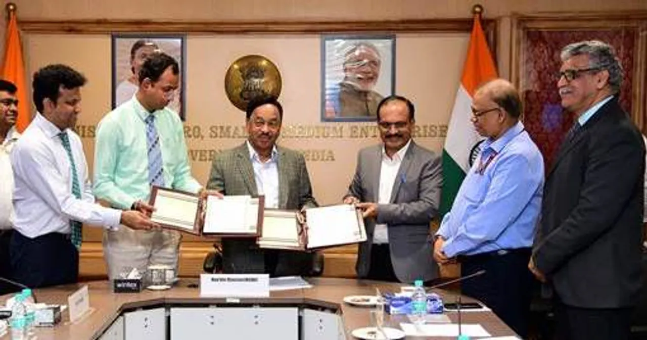 The MoU was signed by Shri Gaurang Dixit, CMD, NSIC and Dr. Jitendra Sharma, MD & CEO, AMTZ.