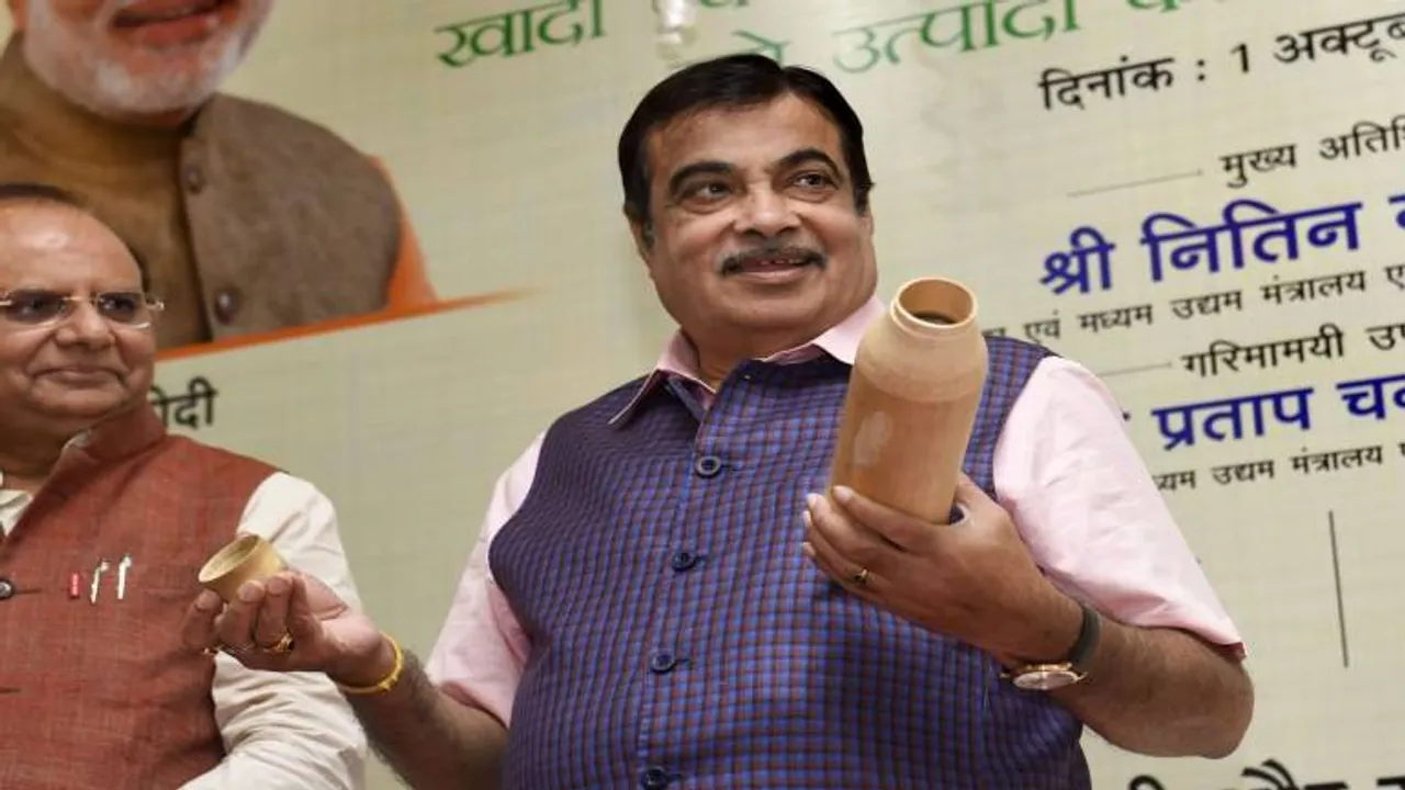 Nitin GAdkari, KVIC, Bamboo Bottles