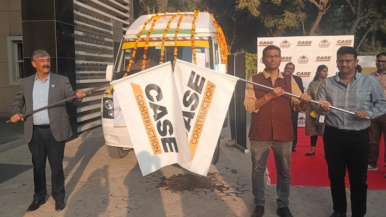 Mr. Sunil Puri, Managing Director and Mr. Puneet Vidyarthi, Head of Marketing, CASE Construction Equipement flagging off LEAD project