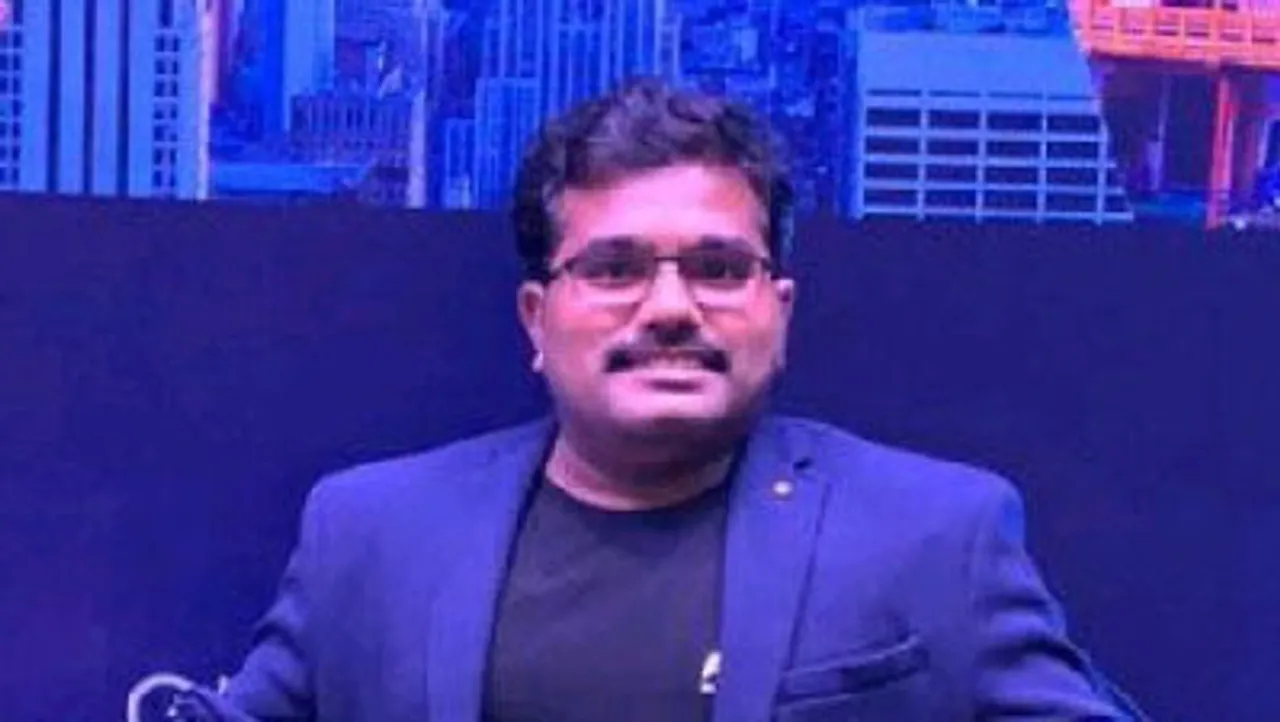 sathish Vittal, Anker