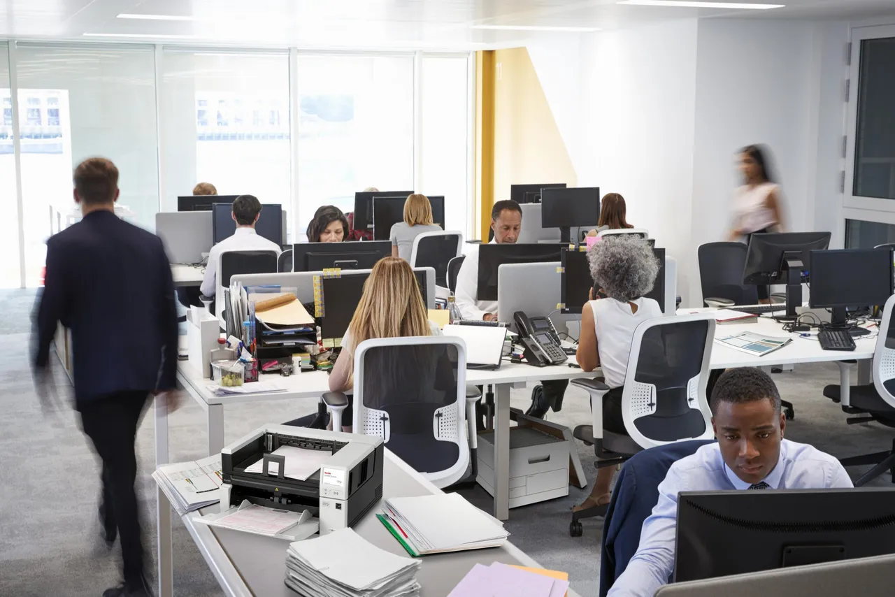 Kodak_S2085f_Scanner_Office