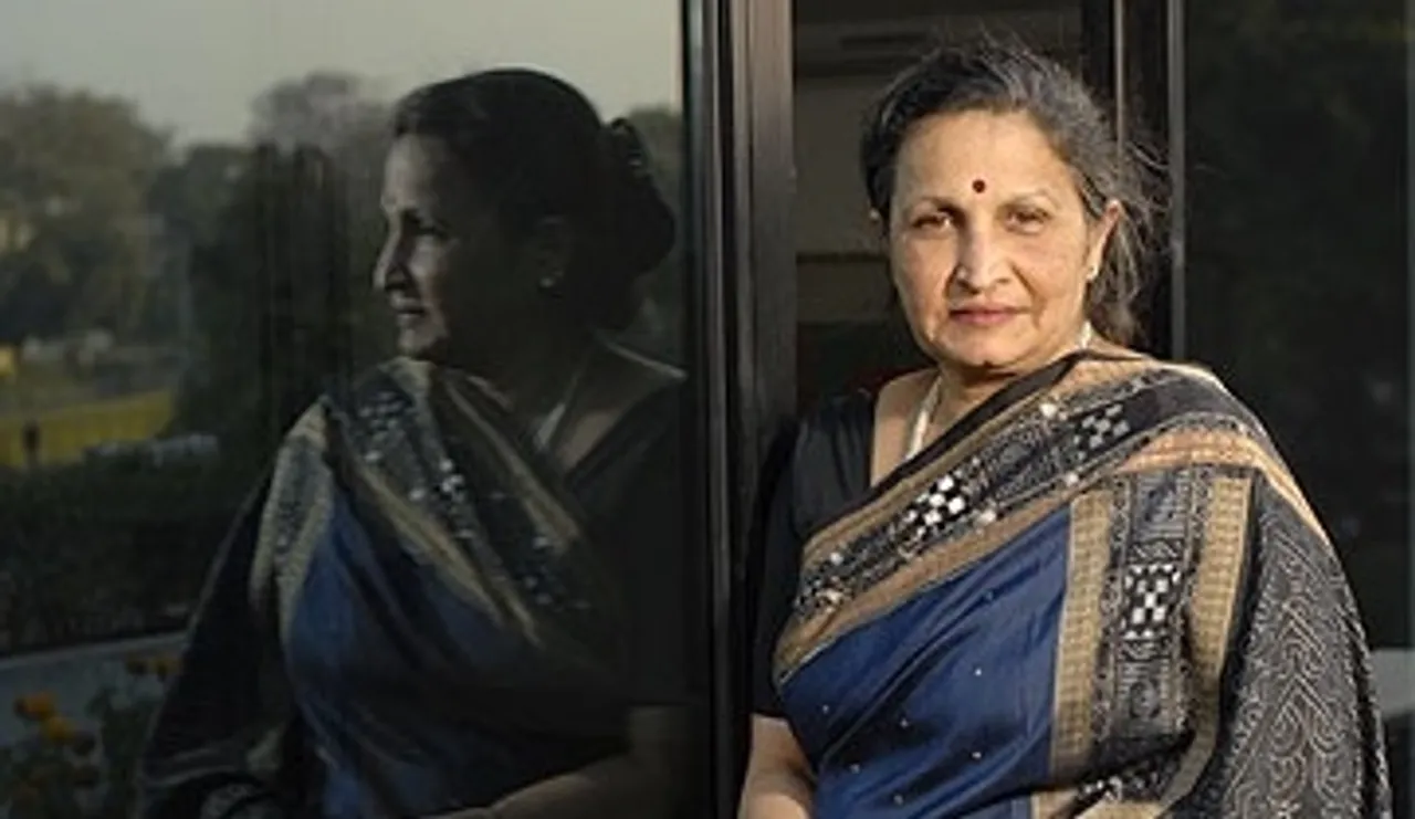 Renu Sud Karnad, HDFC Bank