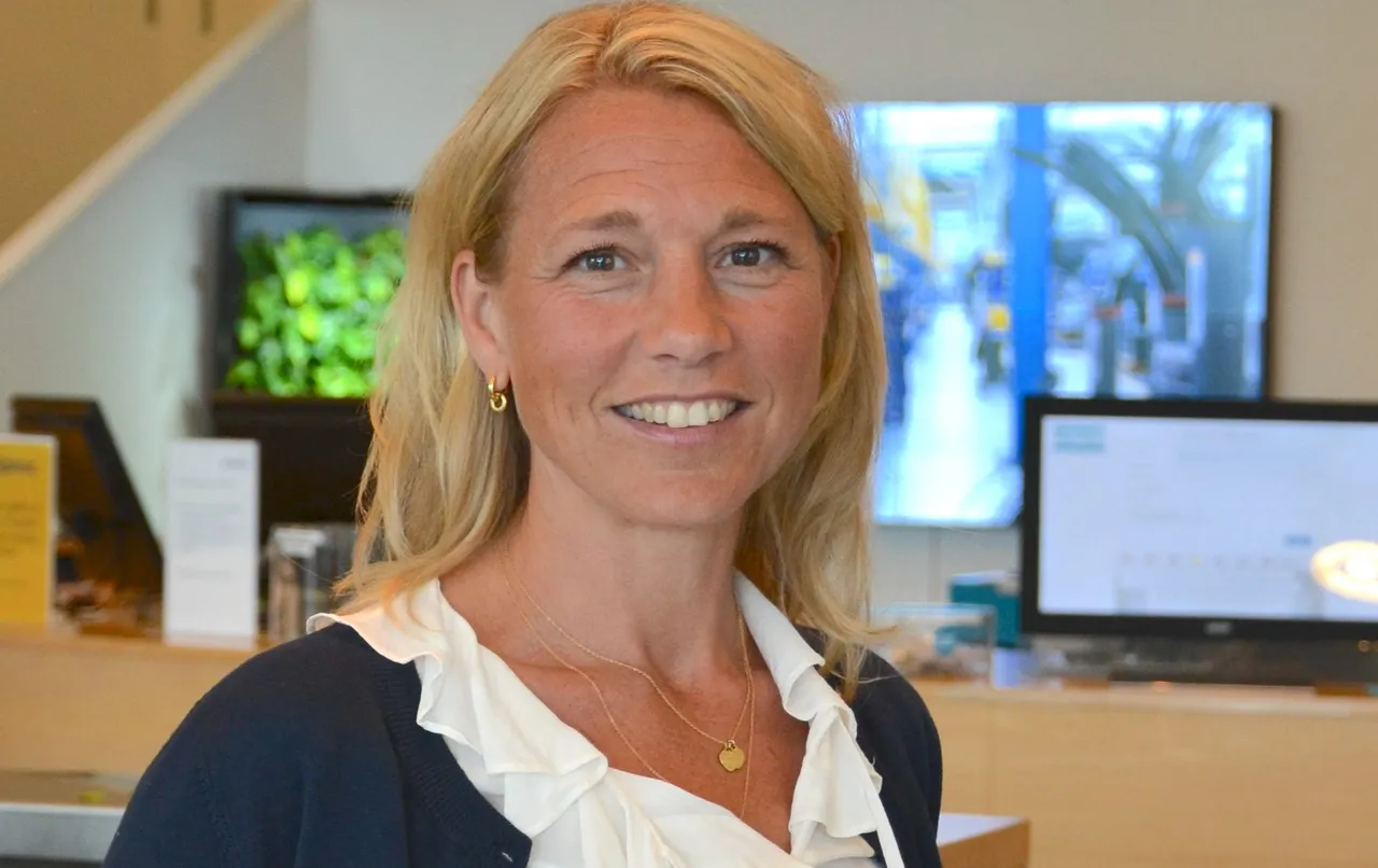 Ms. Cecilia Oskarsson