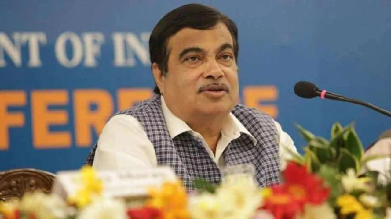 Nitin Gadkari, KVIC, Khadi