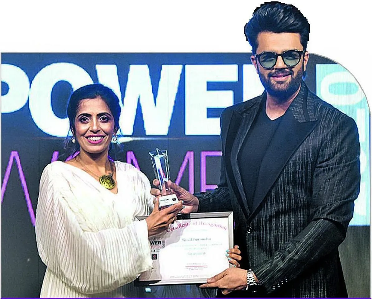 Sonal Barmecha Bags The Power Woman Award for Food and Beverage