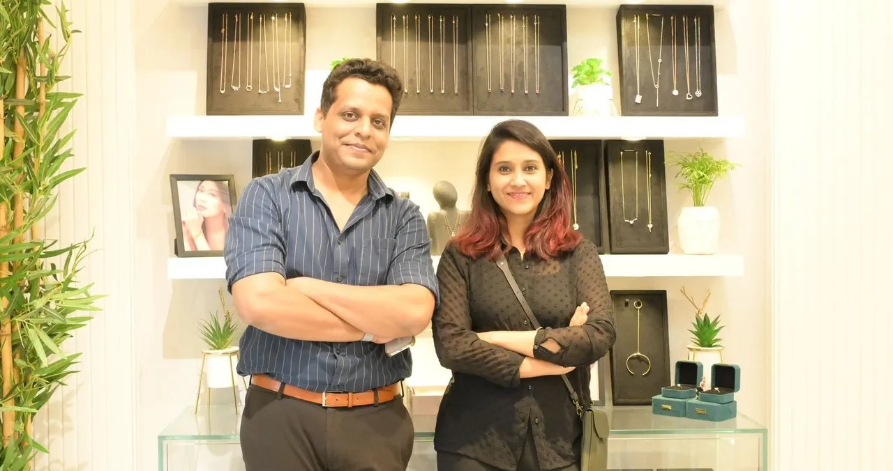 Dr. Amol Patwari and Pallavi Mohadikar