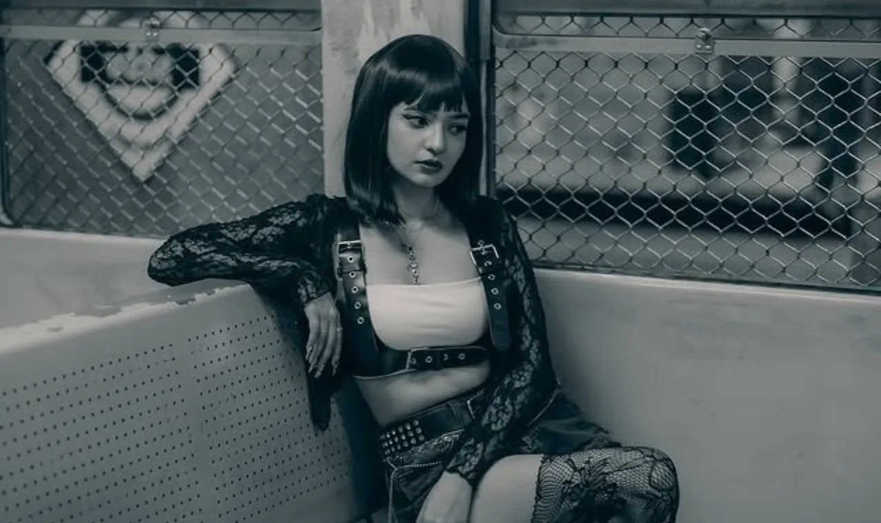 Anushka Sen CHAMELEON