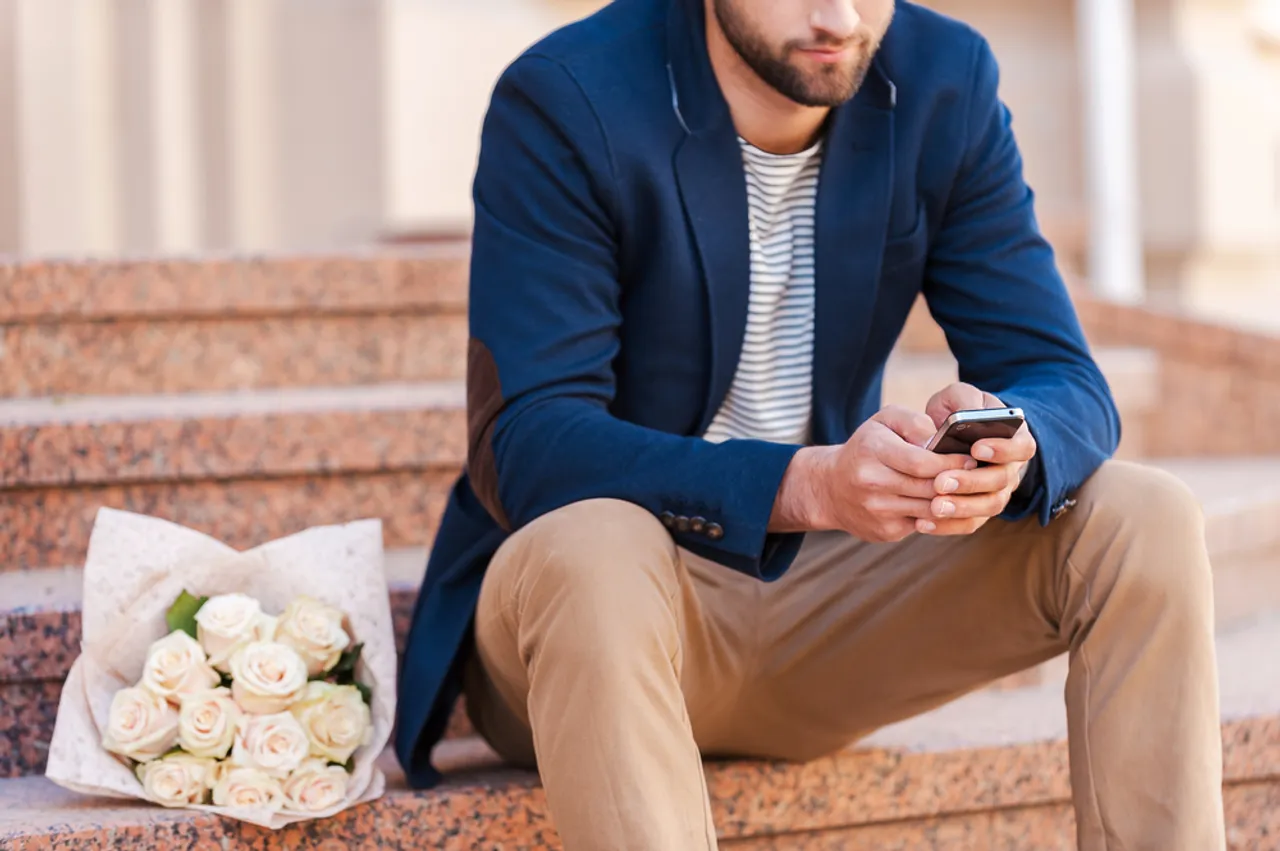 Hinge - Date your Facebook acquaintance