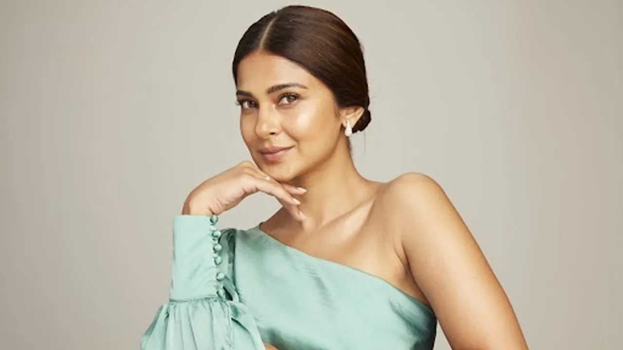 Pilgrim onboards Jennifer Winget