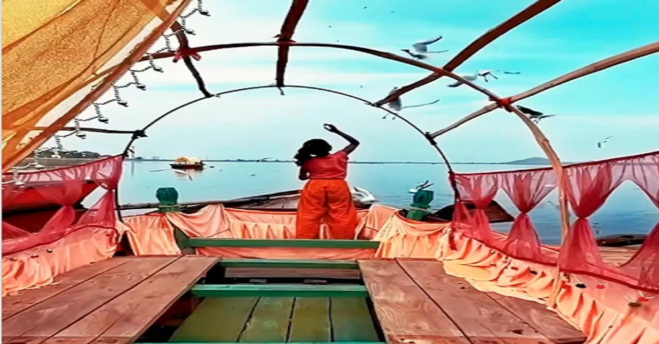 MakeMyTrip My India