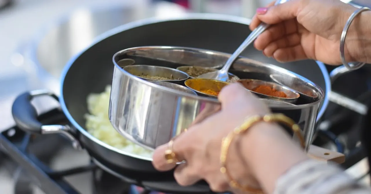 Vinod Cookware and Chimp&z Inc