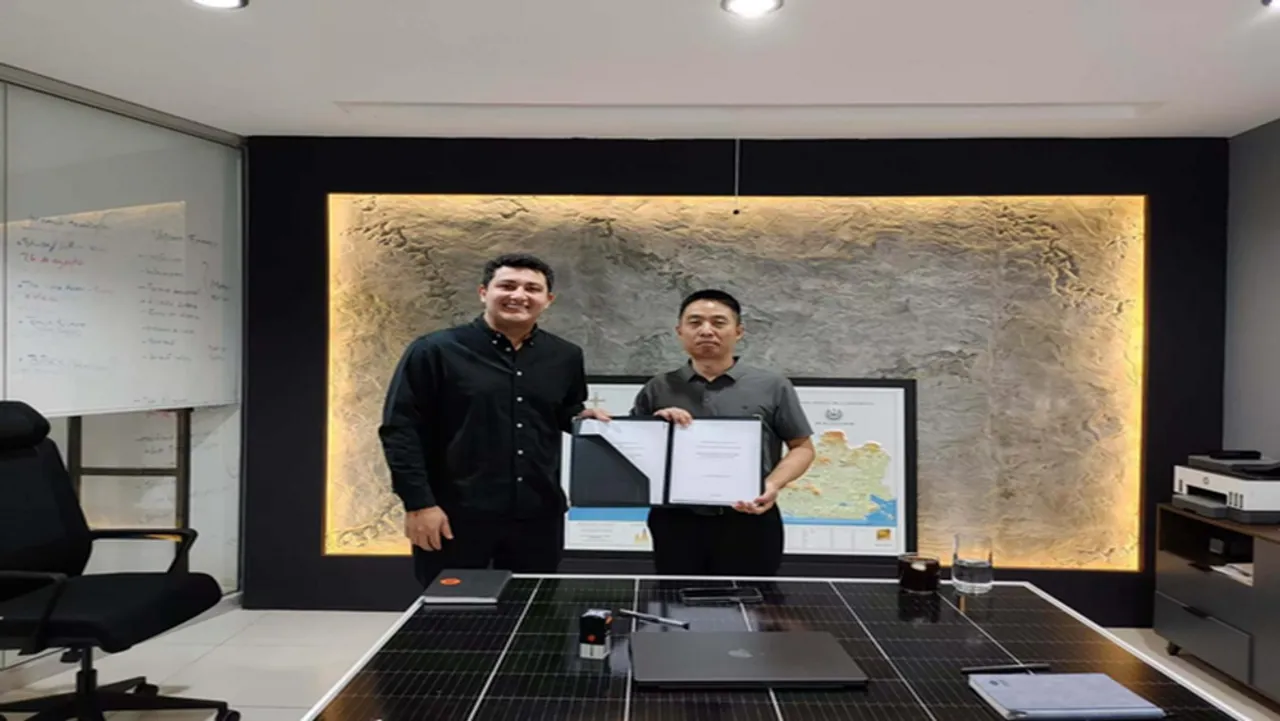 The 30 MW La Unión Bay project targets cutting 50,000 metric tons of CO₂ annually while supplying electricity to local households. 