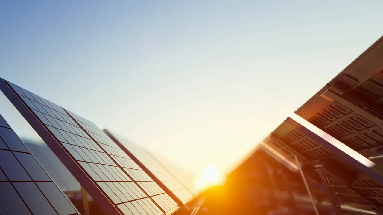 With a 380 kgCO₂/kWc rating, ASTRO N Series modules meet key carbon rules in the French and European markets. 