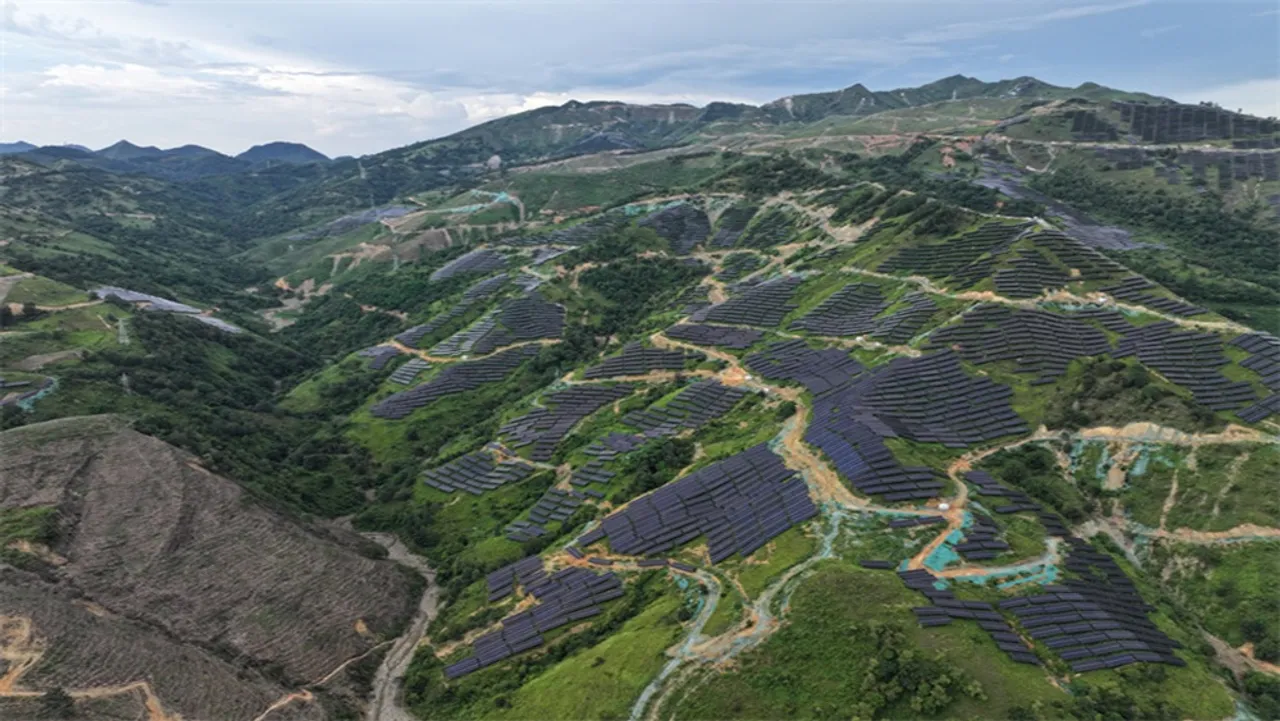 The Guizhou agrivoltaics project by Trina Solar used Vertex N modules and combined solar output with livestock-based land use. 