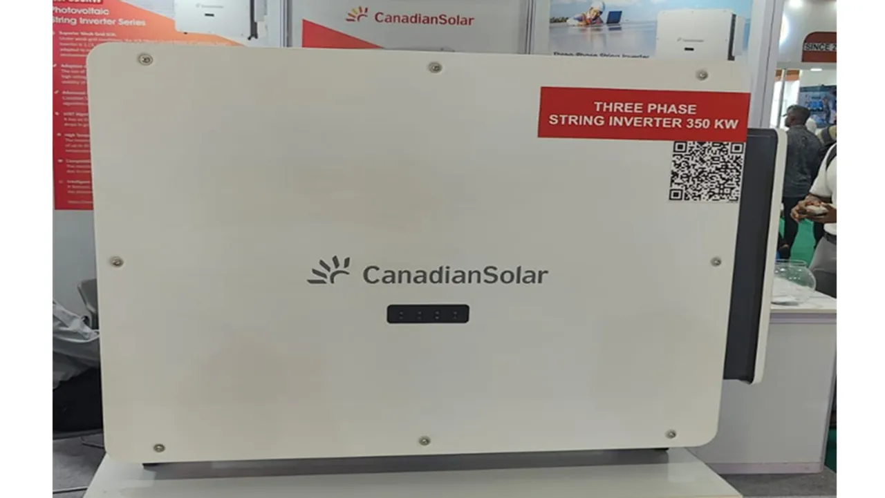 Each inverter supports bifacial modules, 1500 VDC input, smart I-V curve scanning and optional PID recovery for efficient solar deployment 