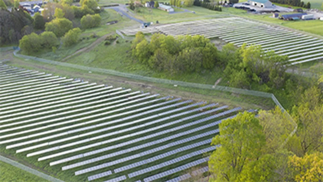 The Glor Rd project in New York will support SolarBank’s 1 GW pipeline, supplying 850 homes through community solar subscriptions. 