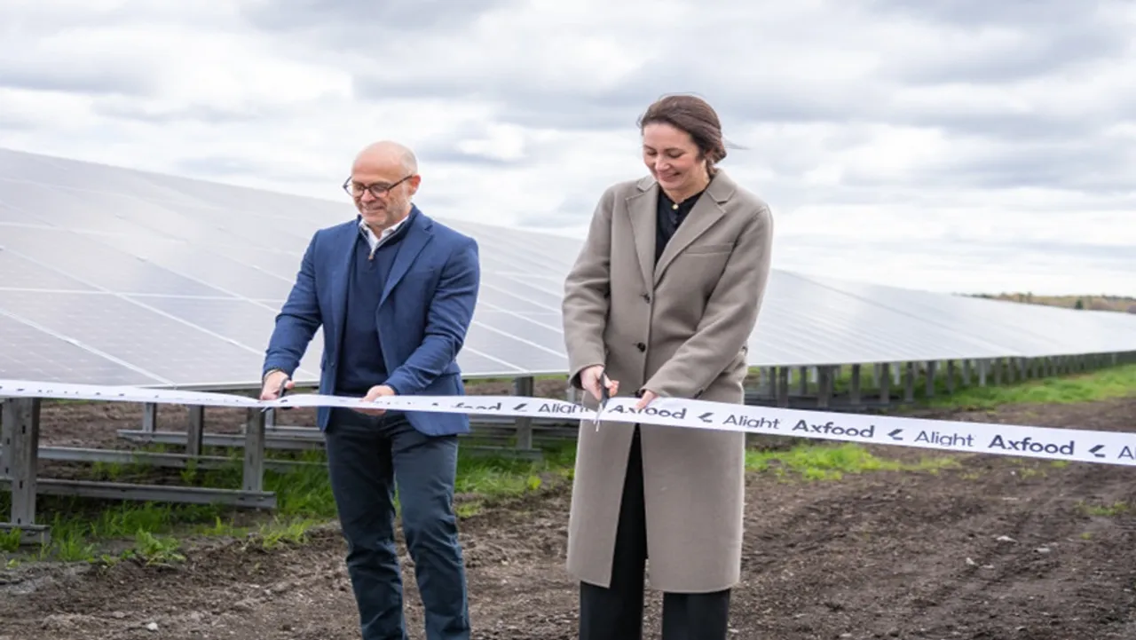 The Ax-el solar park has spanned 82 hectares and has produced 63 GWh yearly, covering 15% of Axfood’s electricity needs for about 12,600 homes. 