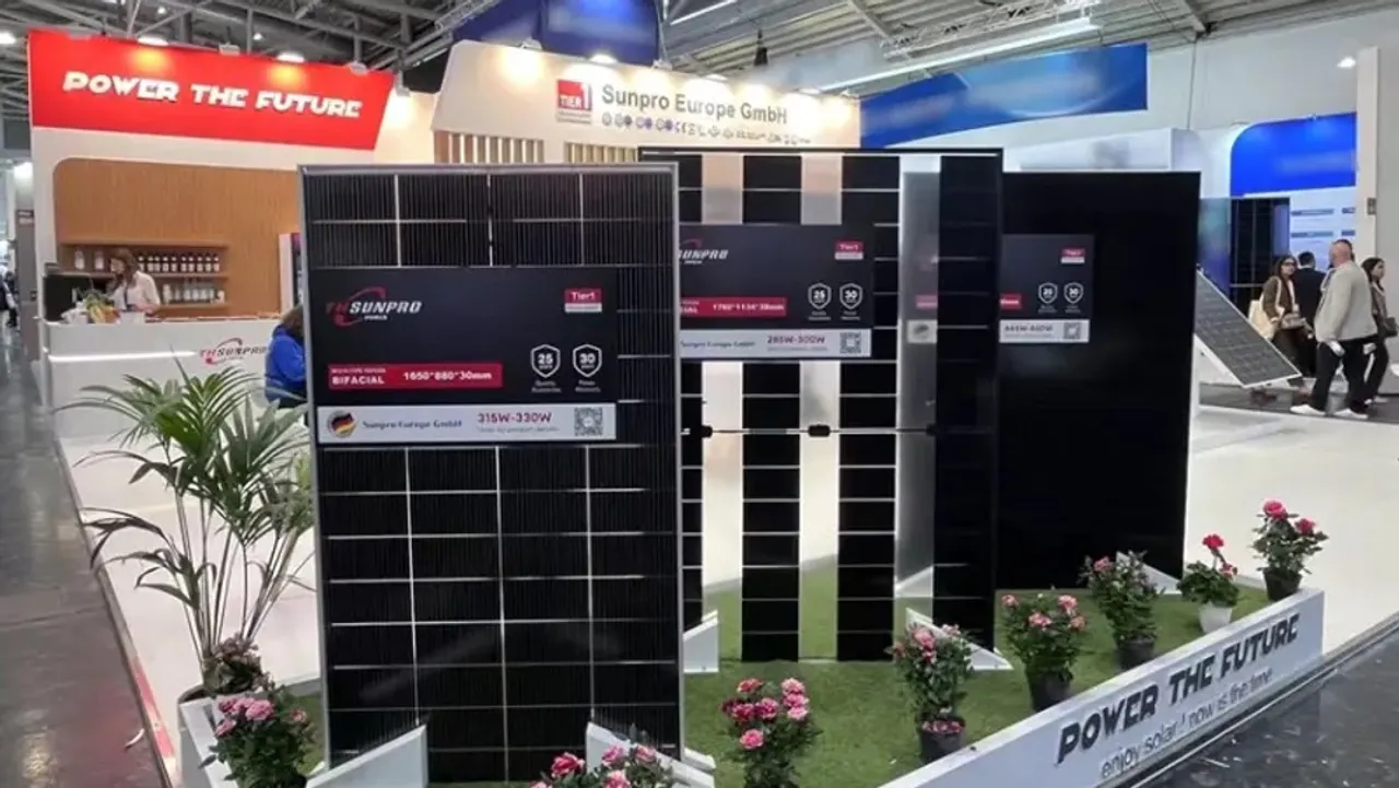 A 300 W transparent module with a light-regulating grid has been tailored for greenhouse use in agrivoltaic setups. 