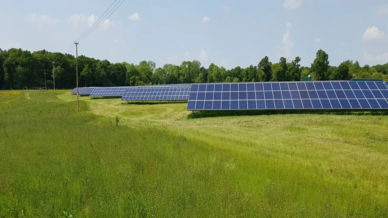 East Yorkshire Solar Farm design has preserved hedgerows, created habitats, and added new public access near River Foulness.