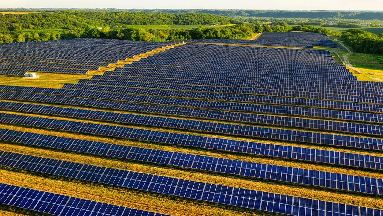 Around 255 billion kWhr of farm power demand has been targeted through feeder solarisation in Maharashtra. 