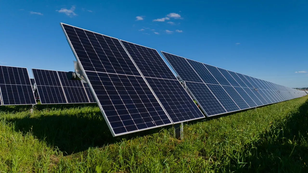 Microsoft secured a PPA for Hardin III Solar while WEC Energy Group held majority ownership of the 250 MW facility.