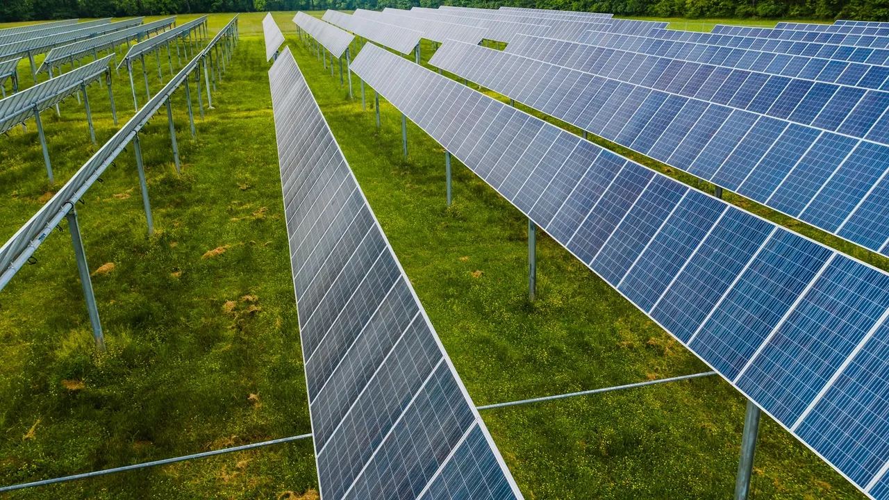 Tonalli Energía Solar has started supplying solar panels and water equipment to 3,000 agricultural groups across Puebla.