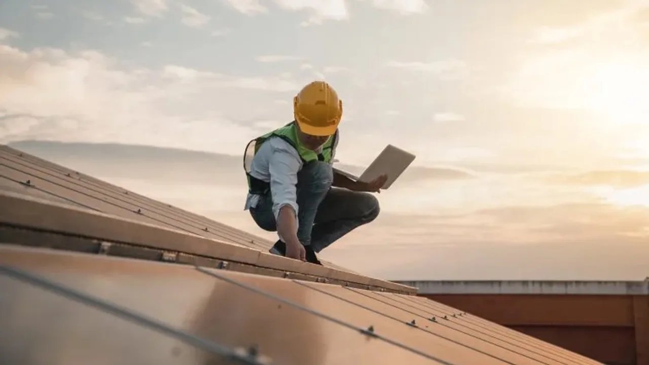 The ANSI/SEIA 301-2025 standard outlines technician training for system maintenance, safety, and operational reliability.