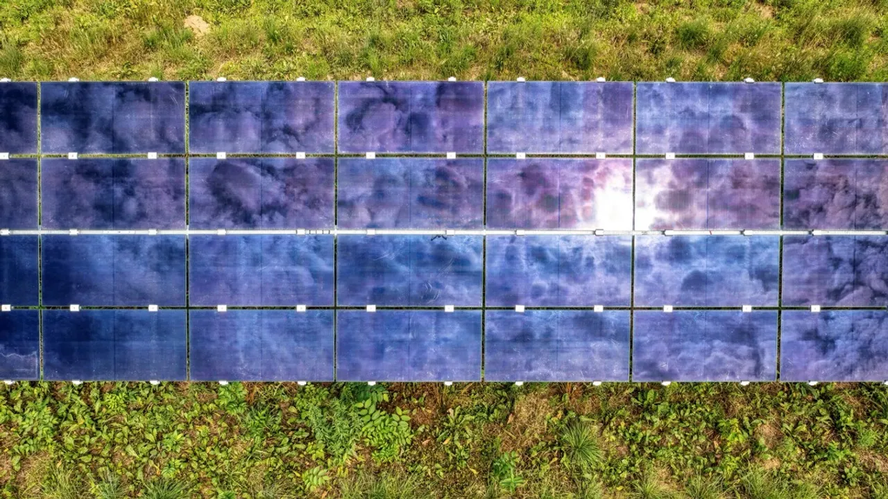 The three solar farms have been planned to deploy over 250,000 ground-mounted modules across Aragón, Spain.