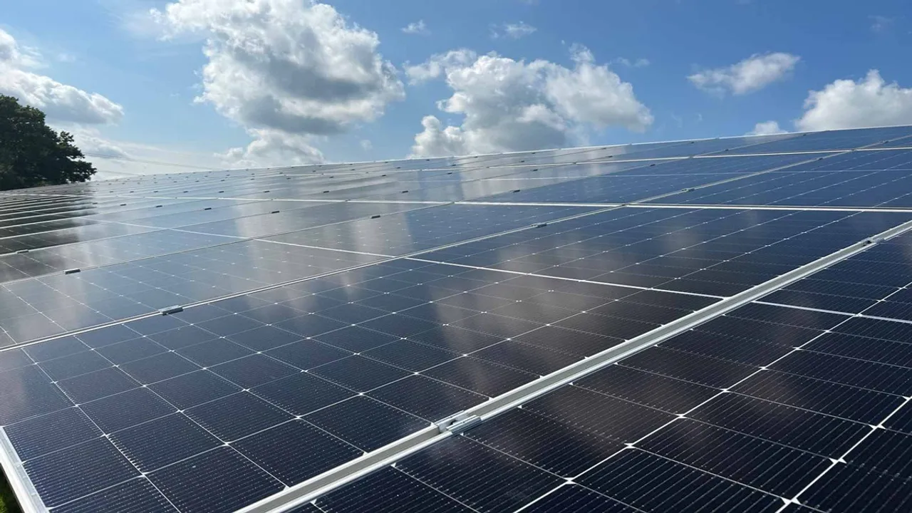 The co-located setup at Byers Gill enabled stored solar power delivery during peak electricity demand periods.