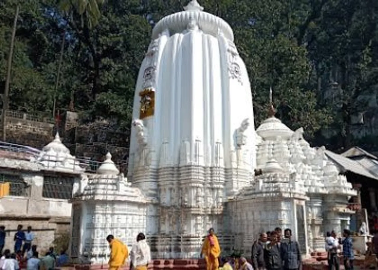  चंद्रशेखर महादेव मंदिर – शांत और दिव्य स्थल