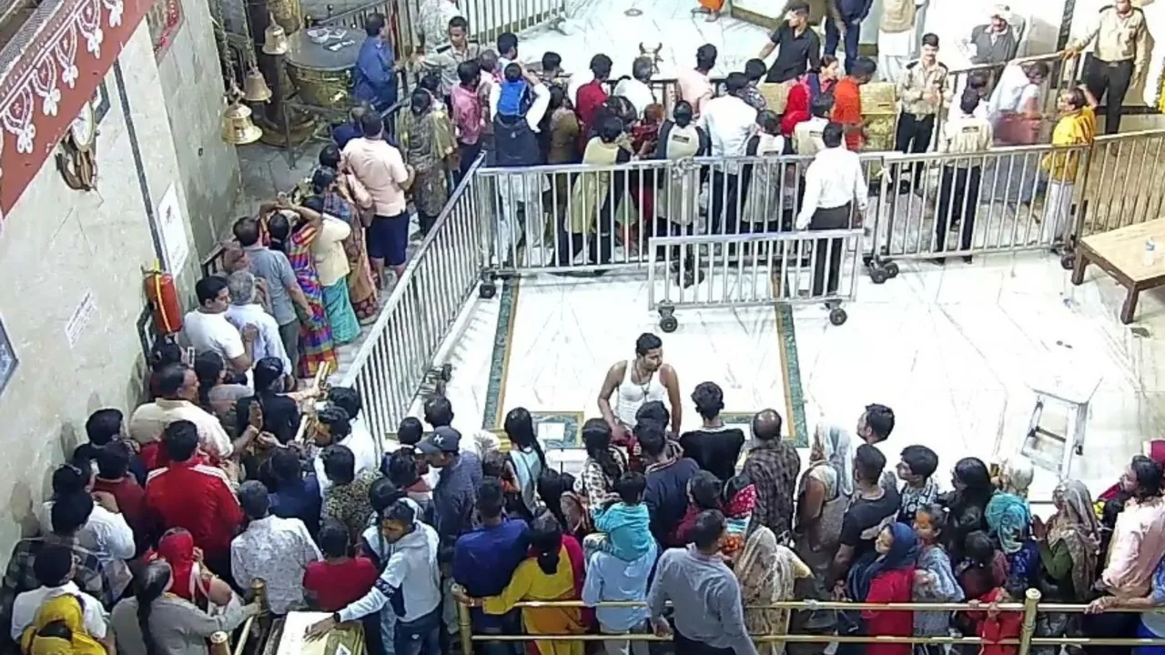 शराब वाले बयान पर बुरे फंसे पटवारी (34)