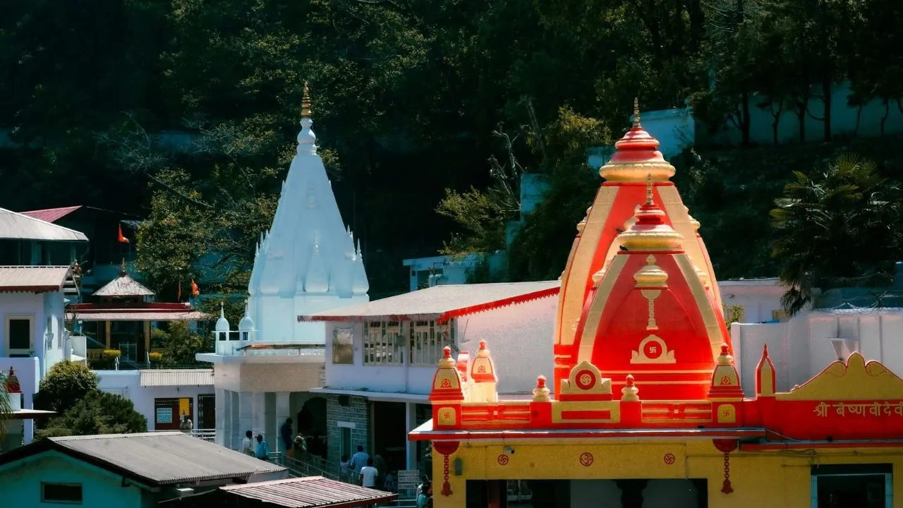 virat ko hli in kenchi dham