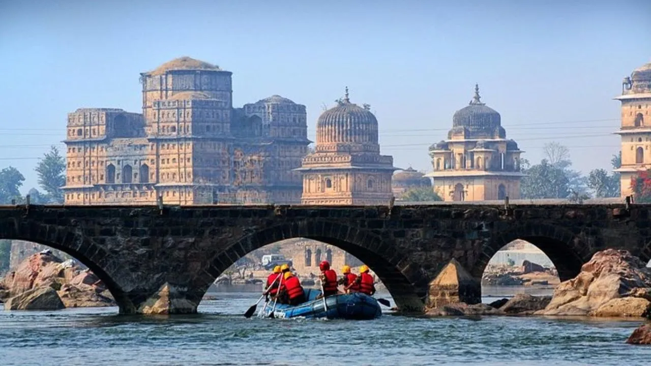 rafting in orchha