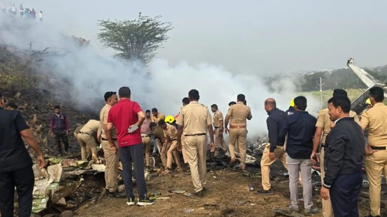 14 AJIT PAWAR DIES IN PLANE CRASH