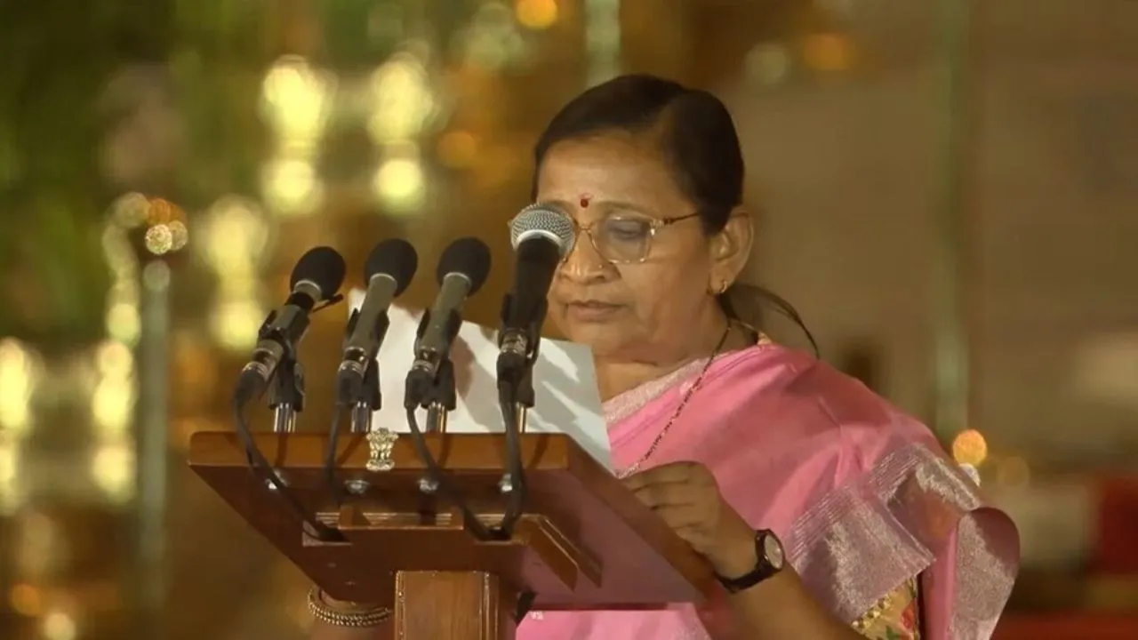 woman cabinet minister