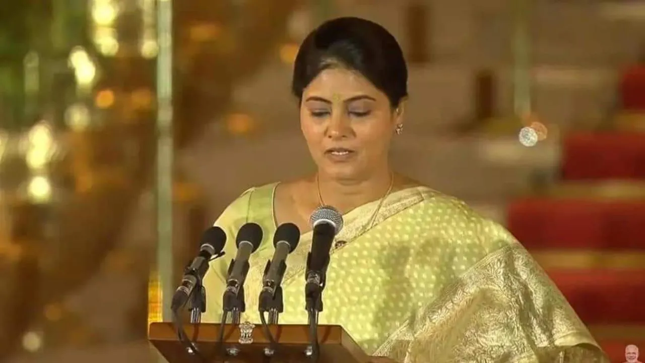 woman cabinet minister