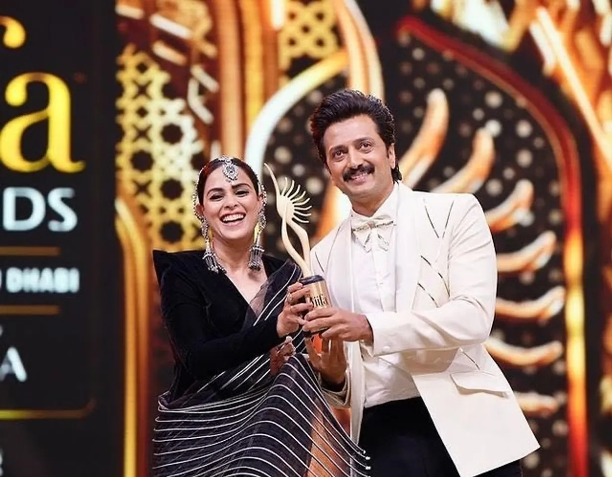 यही से इस कपल का प्यार शुरू हुआ था। रितेश और जेनेलिया पहली बार 2002 में अपनी पहली फिल्म तुझे मेरी कसम की शूटिंग के लिए मिले थे।