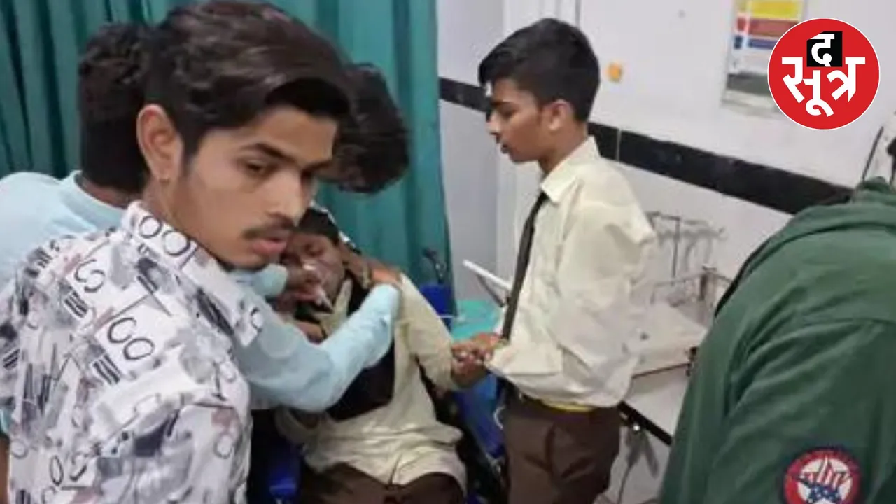 Major incidents schools of Chhatarpur and Khandwa Teachers Day