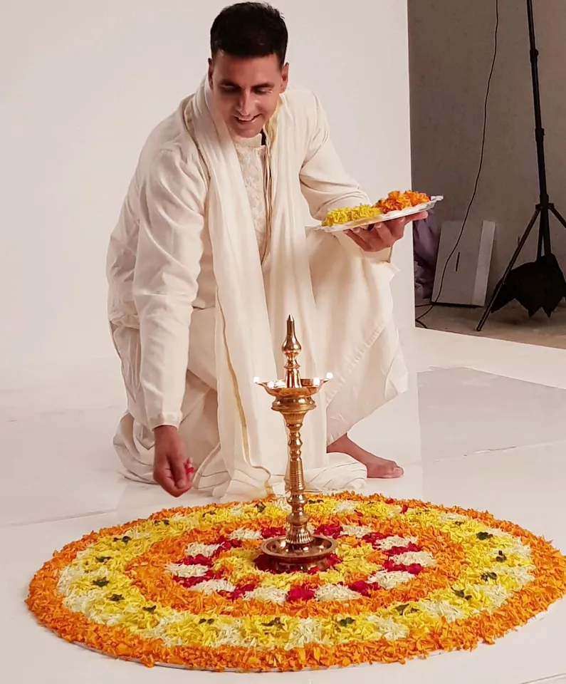 मॉडलिंग में अपनी किस्मत आजमाने के लिए उन्होंने काफी मेहनत की, बाद में उन्हें बैंगलोर में रैंप वॉक करने का ऑफर मिल गया
