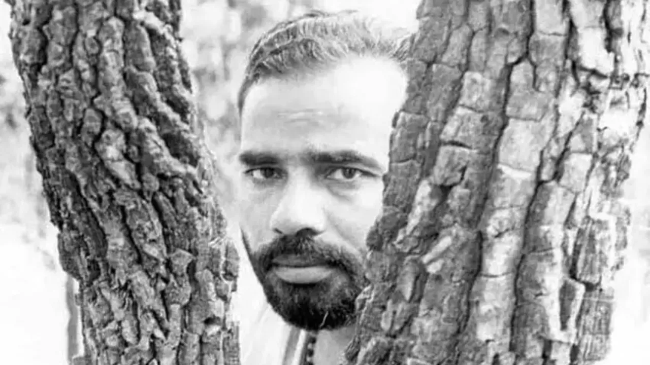 पीएम मोदी की यह तस्‍वीर साल 1980 की है। कैलाश मानसरोवर यात्रा के दौरान यह तस्‍वीर ली गई।