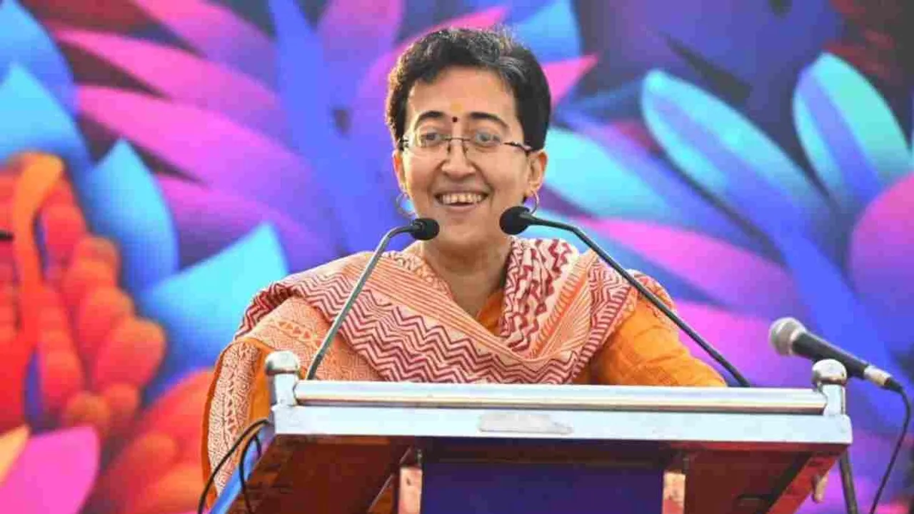 प्रवीण सिंह ने इंडियन इंस्टीट्यूट ऑफ टैक्नॉलॉजी यानी आईआईटी और इंडियन इंस्टीट्यूट ऑफ मैनेजमेंट अहमदाबाद यानी आईआईएम से पढ़ाई की है