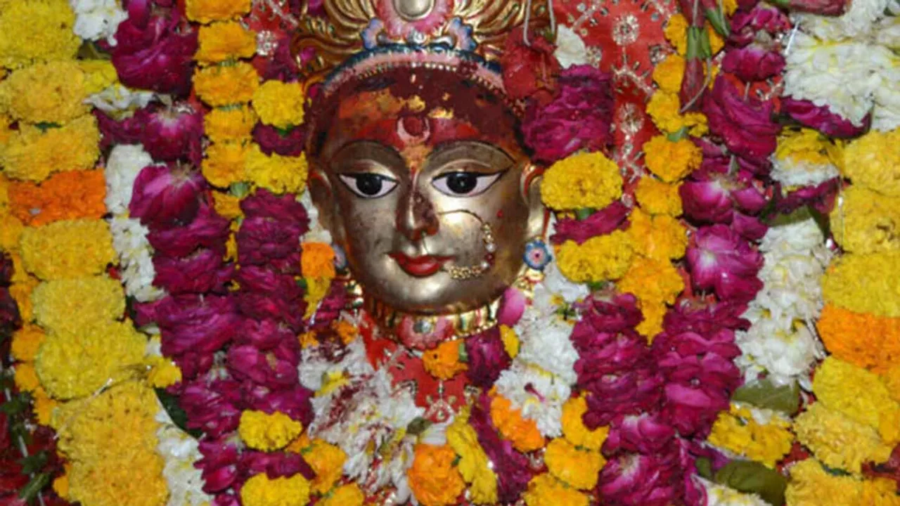 ू