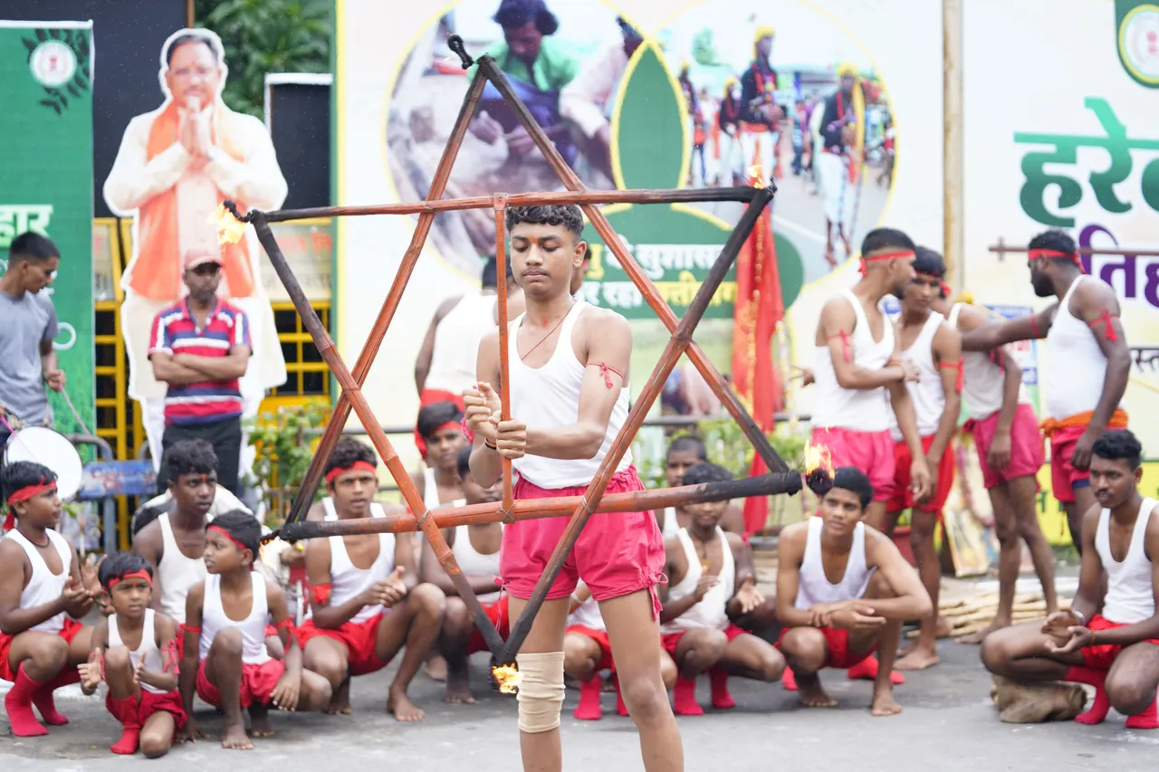 सीएम हाउस में हरेली तिहार 7
